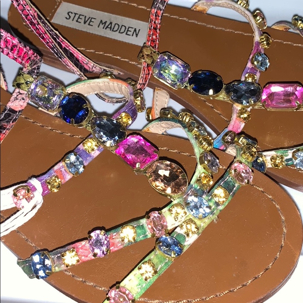 Sandals - Picture 4 of 6